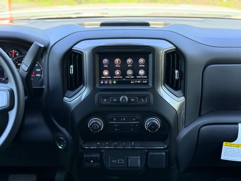 New 2026 Chevrolet Silverado 1500 Custom AWD/4WD image 12