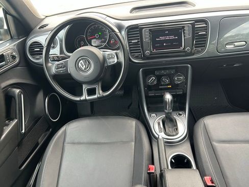 Used 2018 Volkswagen Beetle 2.0T S image 9