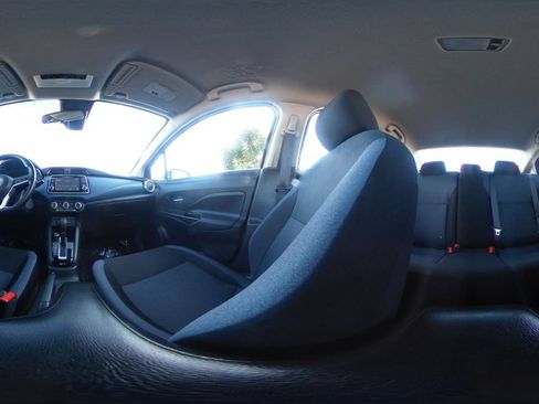 Used 2025 Nissan Versa SV FWD image 37