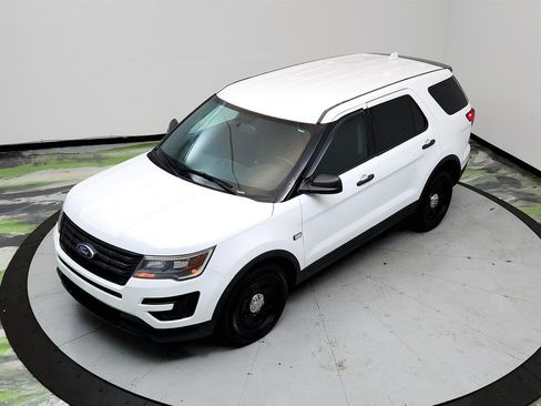 Used 2017 Ford Explorer Base image 31