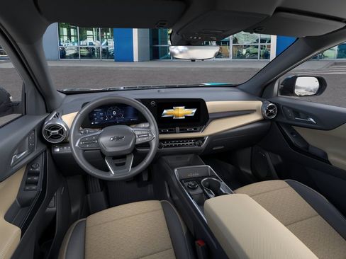 New 2026 Chevrolet Equinox ACTIV w/ Convenience Package III AWD/4WD image 15