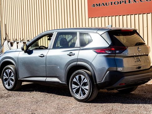 Used 2023 Nissan Rogue SV image 6
