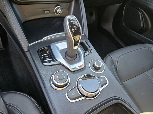 Used 2024 Alfa Romeo Stelvio Sprint AWD/4WD image 22