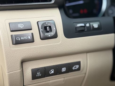 Used 2008 Lexus LX 570 4WD image 22