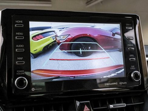 Used 2020 Toyota Corolla XLE image 23