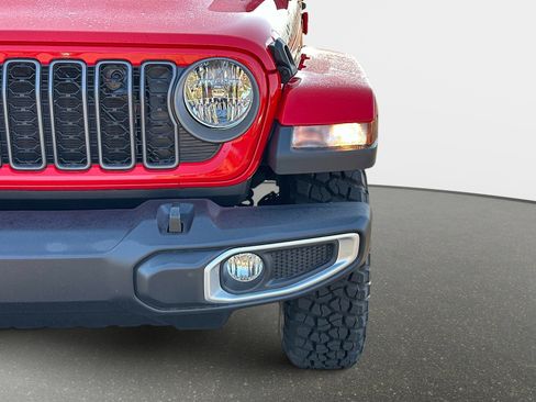 New 2025 Jeep Gladiator Sport image 9
