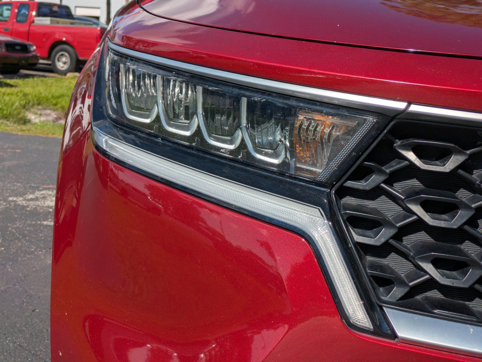 Certified 2023 Kia Sorento LX FWD image 8