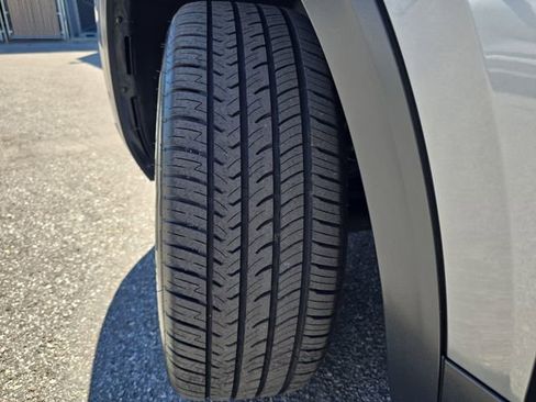 Used 2018 Volkswagen Atlas SEL Premium image 32