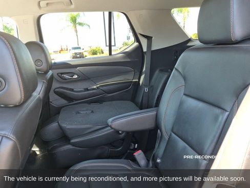 Used 2021 Chevrolet Traverse RS w/ LPO, Cargo Package FWD image 12