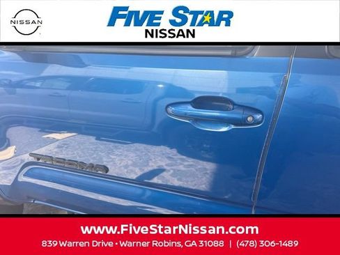 Used 2018 Toyota Tacoma TRD Off-Road w/ TRD Premium Off Road Package RWD image 14