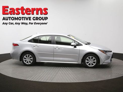 Used 2022 Toyota Corolla LE FWD image 44