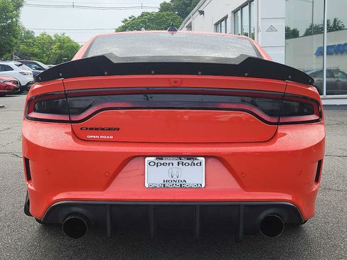 Used 2019 Dodge Charger Scat Pack w/ Daytona Edition Group RWD image 5