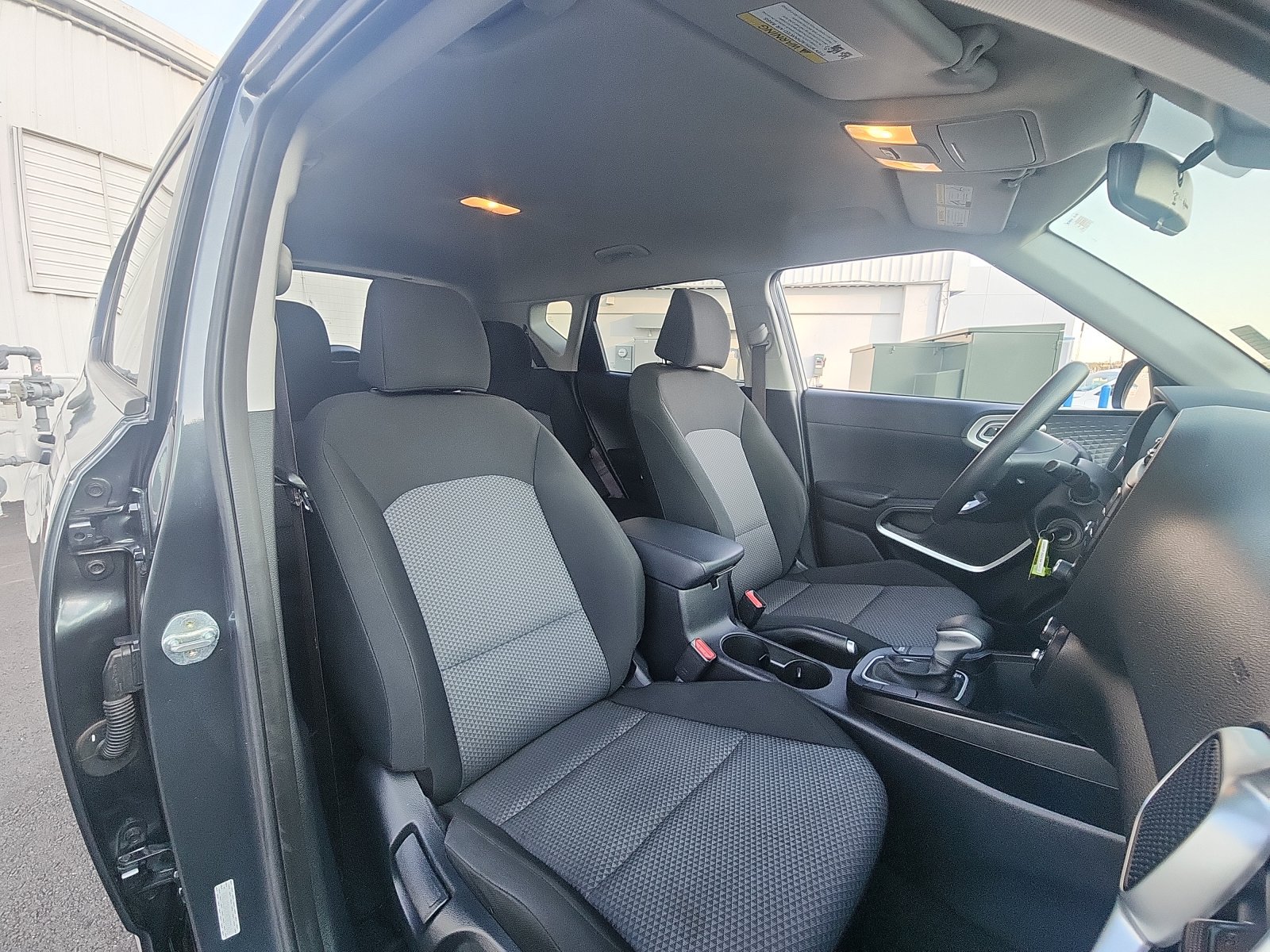 Used 2022 Kia Soul LX w/ Technology Package FWD image 23