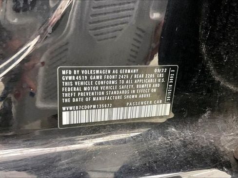 Used 2023 Volkswagen Golf R AWD/4WD image 33