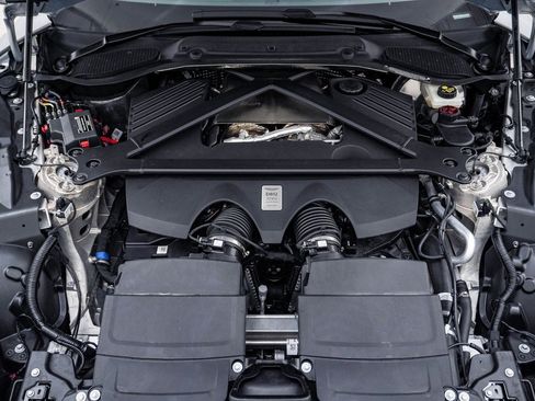 Used 2024 Aston Martin DB12 Coupe image 34