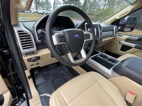 Certified 2017 Ford F250 Lariat w/ Lariat Ultimate Package image 60