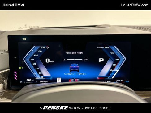 Used 2025 BMW X7 M60i image 20