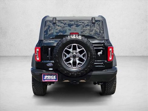 Used 2023 Ford Bronco Badlands image 6
