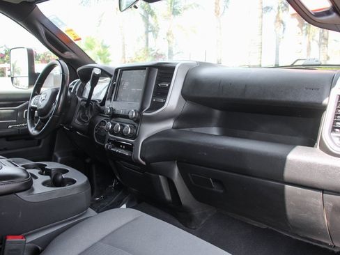 Used 2022 RAM 2500 Big Horn image 31