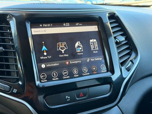 Used 2019 Jeep Cherokee Limited w/ Trailer Tow Group AWD/4WD image 23