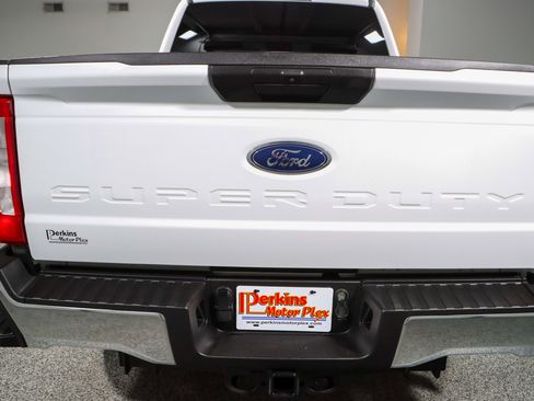 Used 2024 Ford F250 XLT w/ FX4 Off-Road Package AWD/4WD image 8