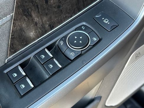 Used 2025 Ford F250 Lariat w/ Lariat Ultimate Package image 19