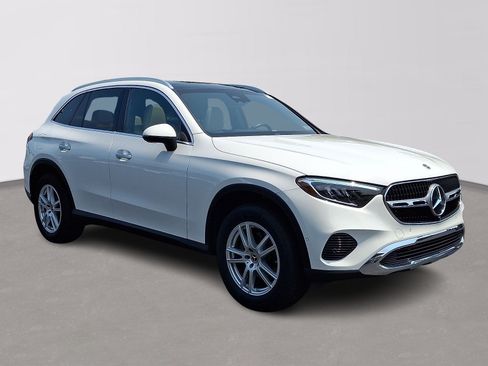Certified 2023 Mercedes-Benz GLC 300 4MATIC image 3