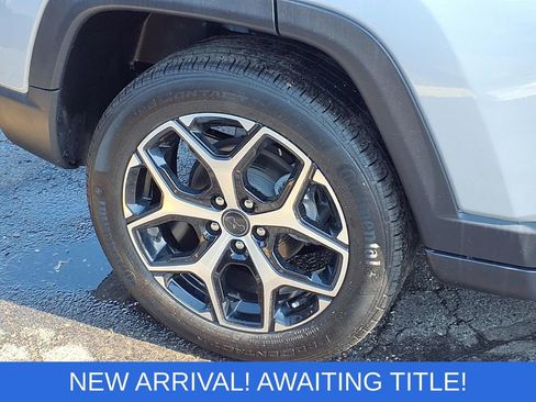 Used 2025 Jeep Compass Limited AWD/4WD image 26