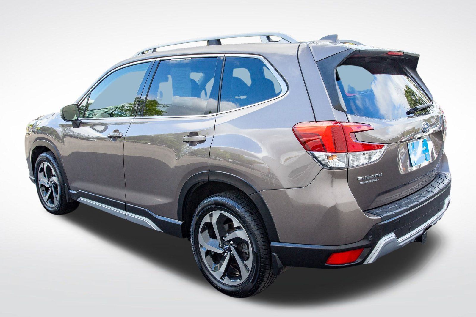 Used 2022 Subaru Forester Touring w/ Popular Package #3 AWD/4WD image 10