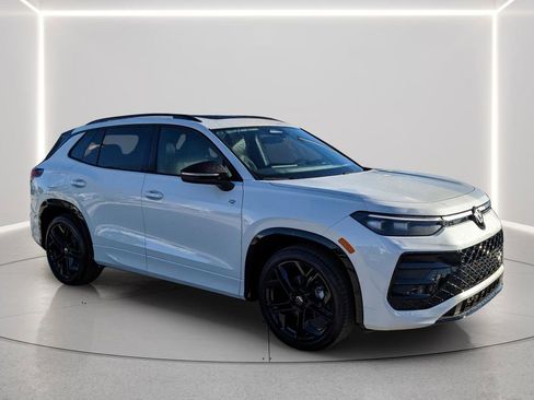 New 2026 Volkswagen Tiguan SE R-Line image 7