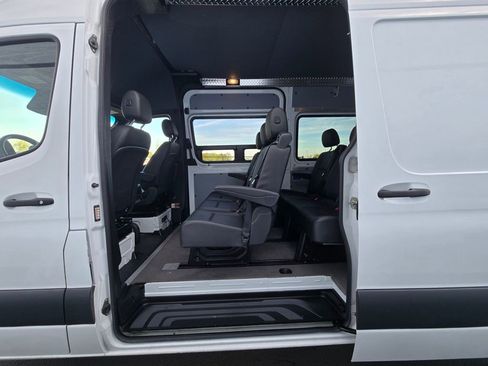 Used 2020 Mercedes-Benz Sprinter 3500 image 12
