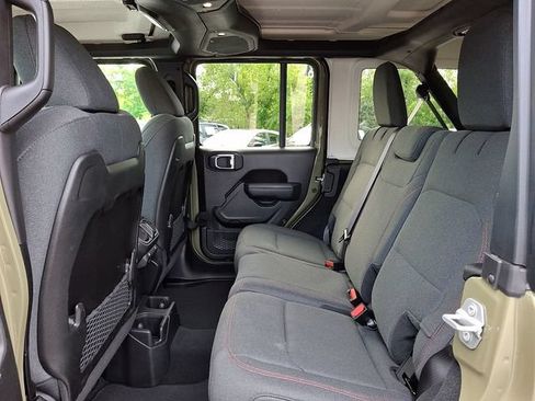 Used 2026 Jeep Wrangler Unlimited Rubicon AWD/4WD image 10