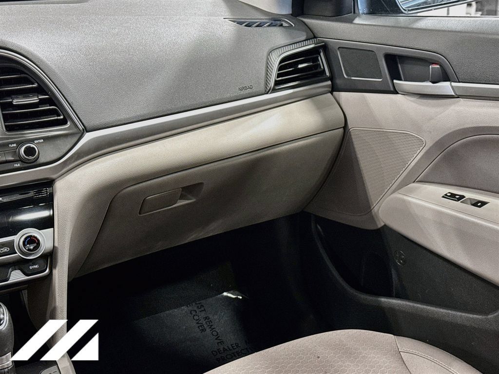Used 2020 Hyundai Elantra Value Edition FWD image 25
