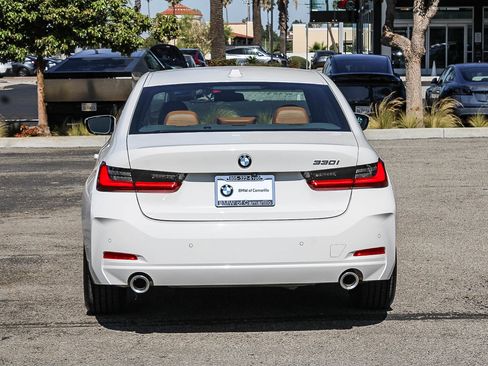 Certified 2024 BMW 330i Sedan w/ Convenience Package RWD image 5