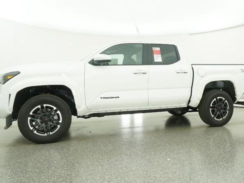 New 2025 Toyota Tacoma TRD Sport image 8