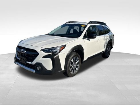 Used 2023 Subaru Outback Limited AWD/4WD image 2