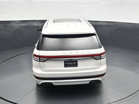 Used 2020 Lincoln Aviator Grand Touring w/ Elements Package Plus AWD/4WD image 40
