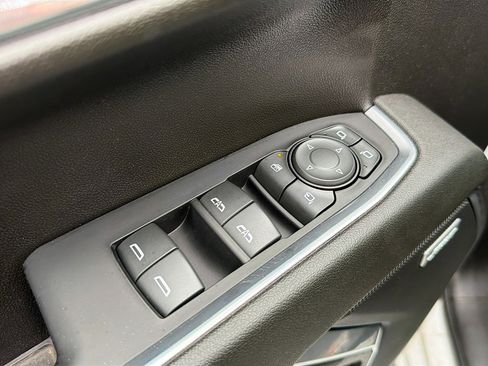Used 2024 Chevrolet Silverado 1500 LTZ image 7