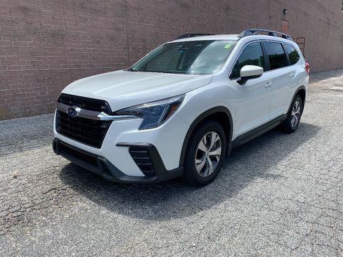 Used 2024 Subaru Ascent Premium w/ Convenience Package AWD/4WD image 1