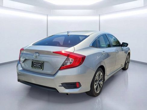 Used 2018 Honda Civic EX-L image 4