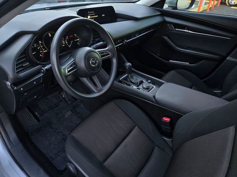 Used 2021 MAZDA MAZDA3 Sedan image 9