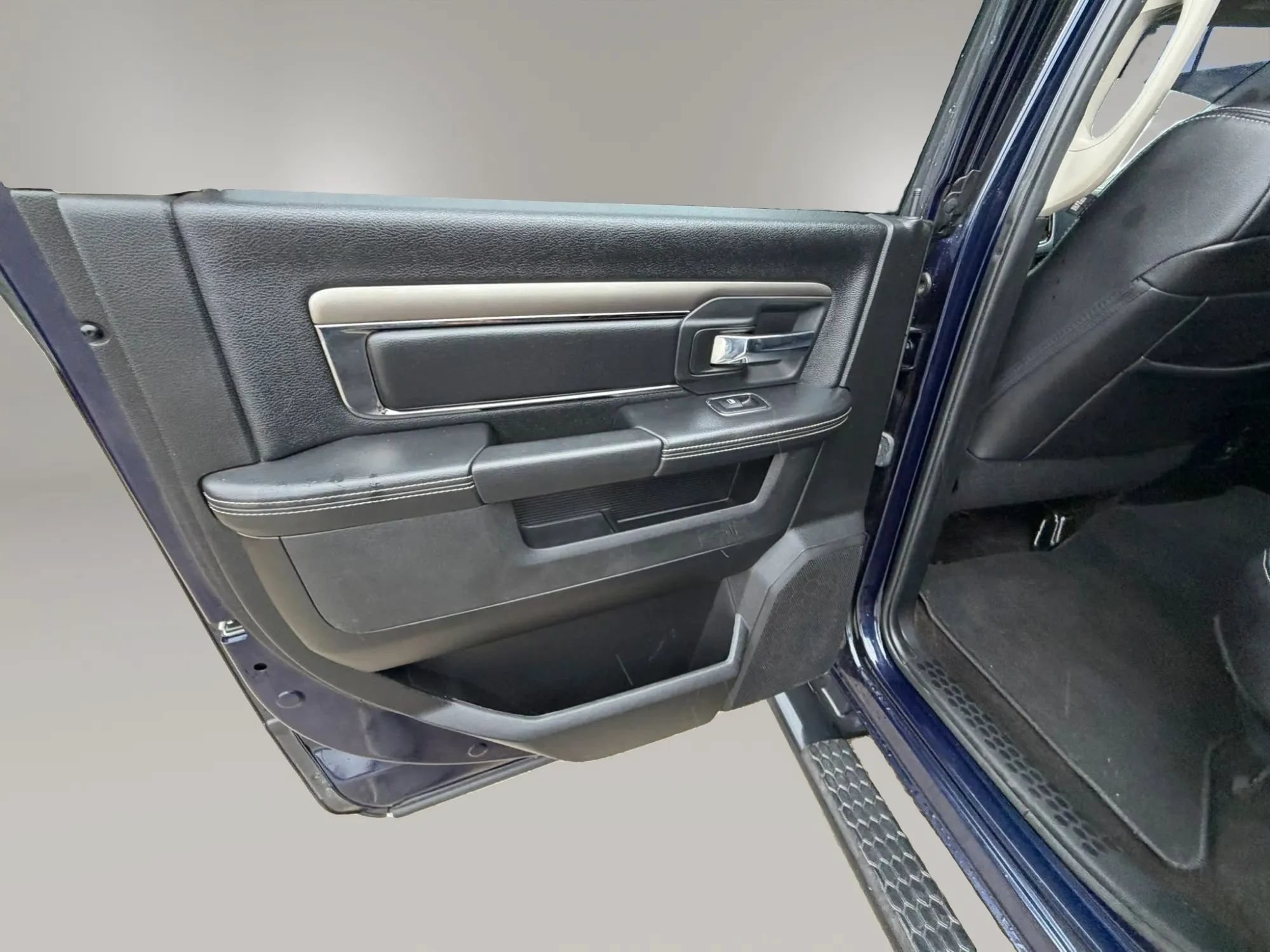 Used 2017 RAM 1500 Sport AWD/4WD image 23