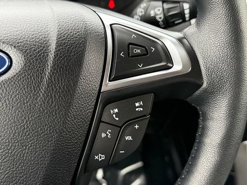 Certified 2024 Ford Edge SEL w/ Convenience Package image 18