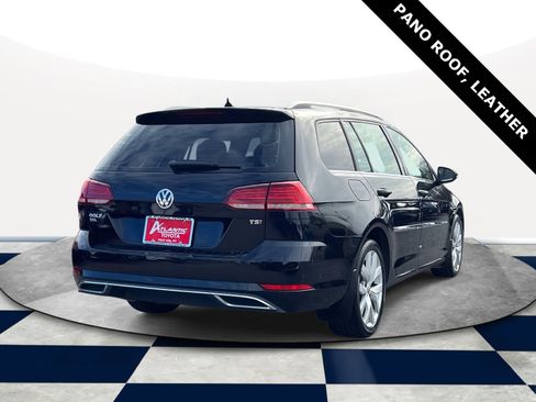 Used 2018 Volkswagen Golf SEL image 7
