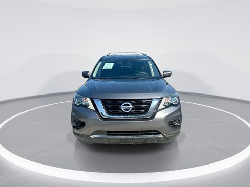 Used 2020 Nissan Pathfinder S FWD image 3