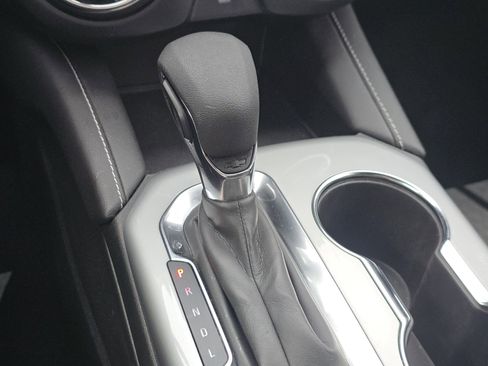 Used 2025 Chevrolet Blazer LT image 31