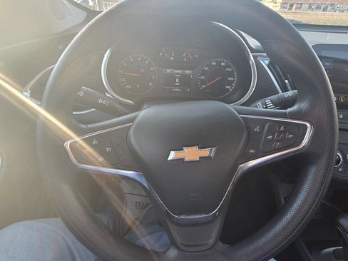 Used 2021 Chevrolet Malibu LT image 13