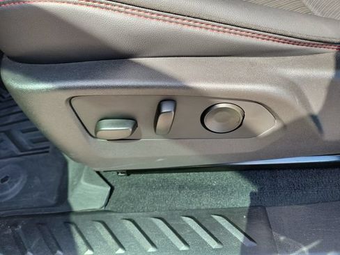 Used 2024 GMC Canyon AT4X AWD/4WD image 21