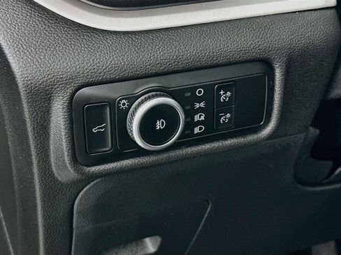 Used 2024 Ford Explorer XLT w/ Equipment Group 202A AWD/4WD image 14