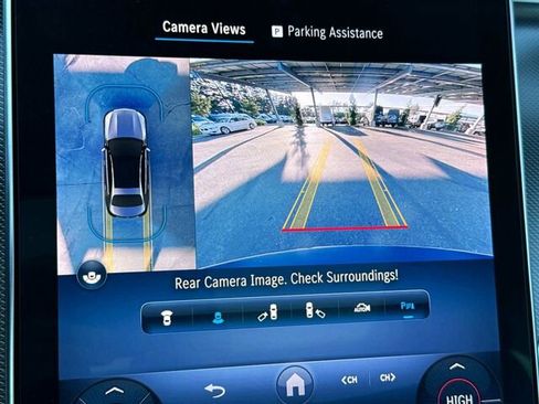 Used 2025 Mercedes-Benz C 300 Sedan image 25